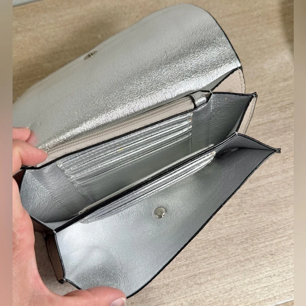 NWT Steve Madden Wallet Brandie Style Cream Grey Pebble Women Brand New